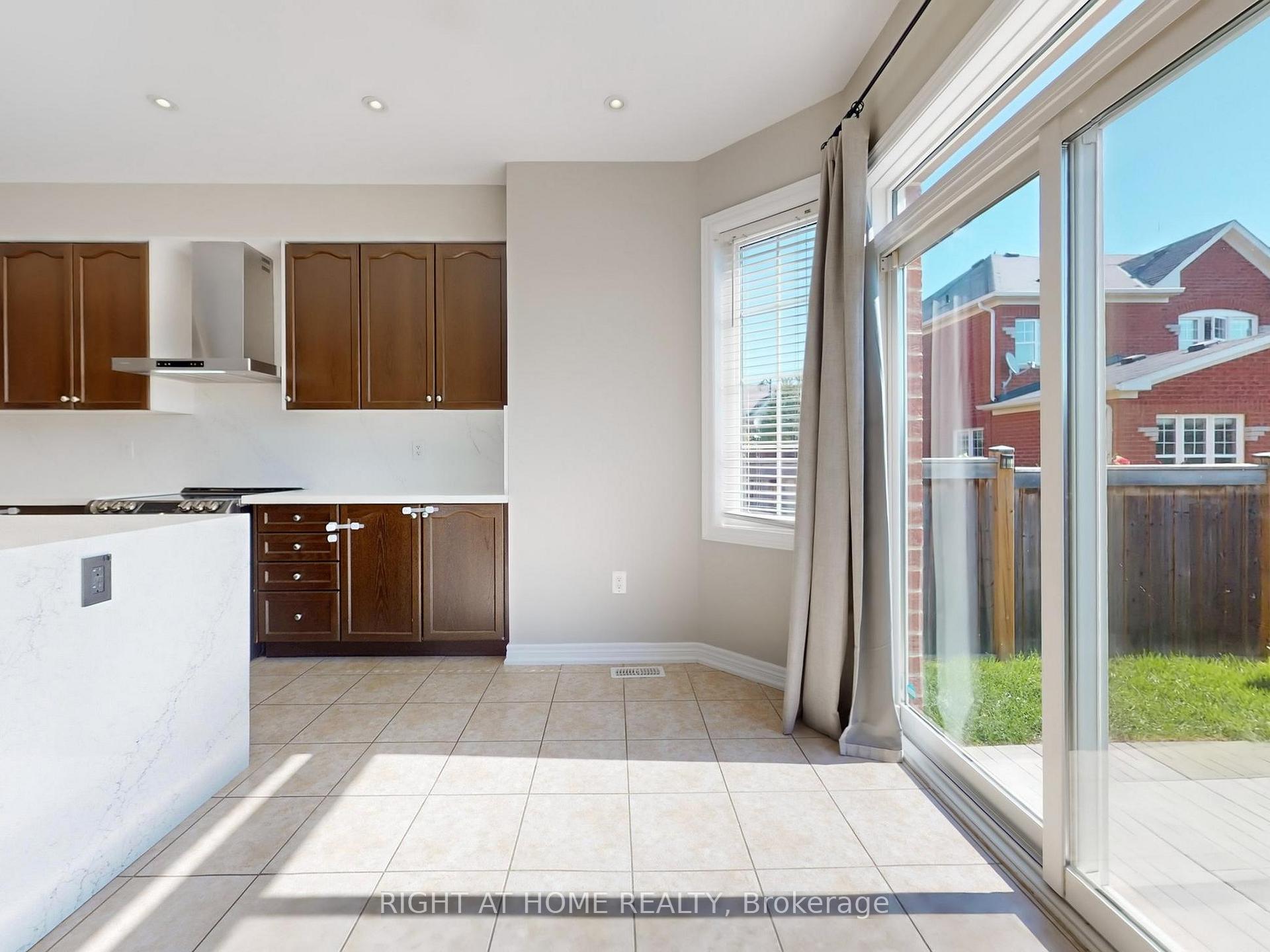 Photo 17 of 537 Vaughan Court, Milton, Scott — HOMEH