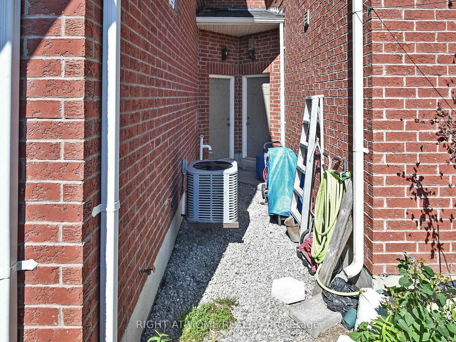 Photo 42 of 537 Vaughan Court, Milton, Scott — HOMEH