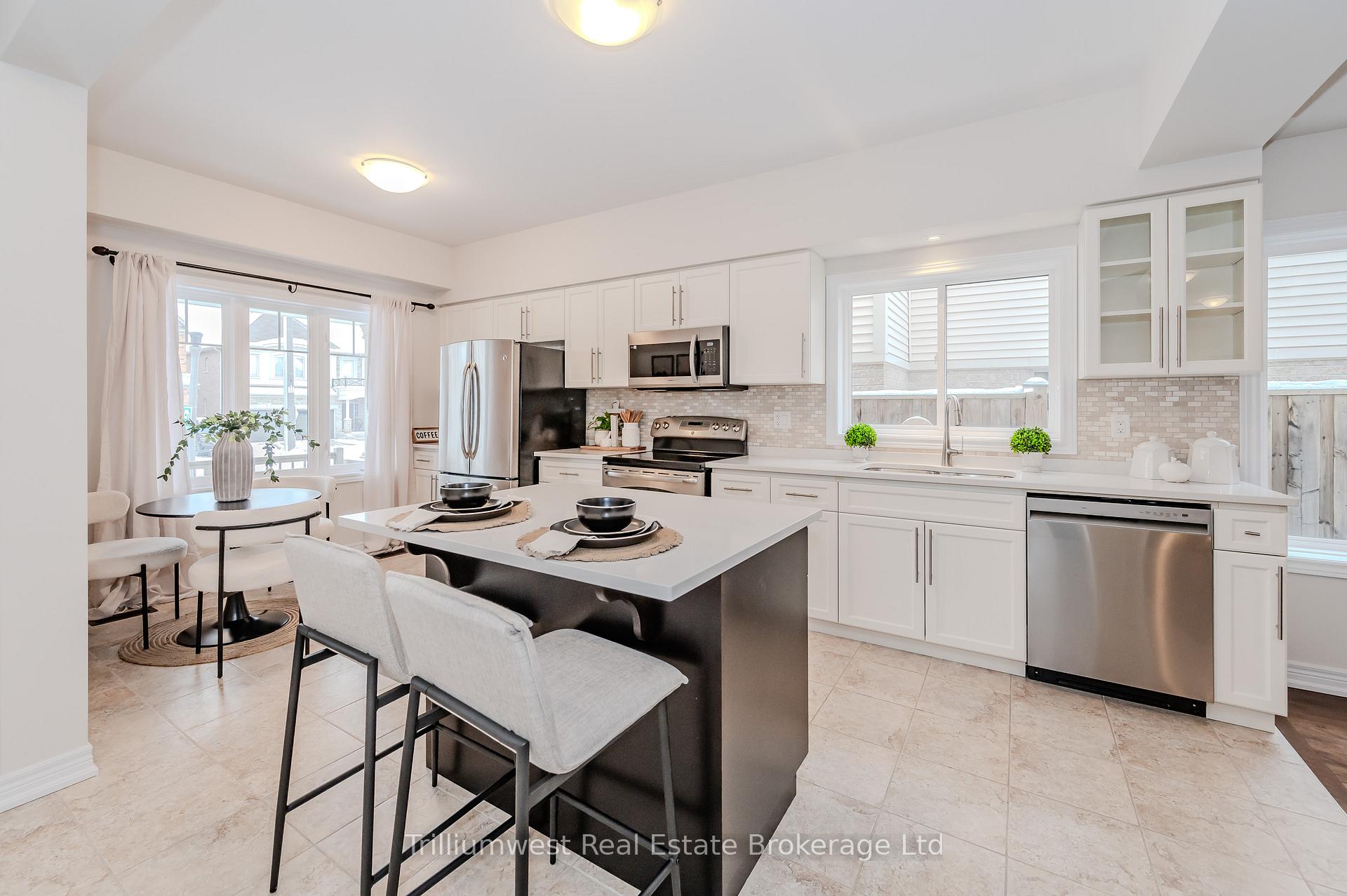 Photo 1 of 760 Robert Ferrie Drive, Kitchener — HOMEH