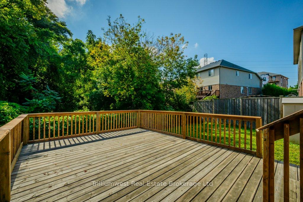 Photo 35 of 760 Robert Ferrie Drive, Kitchener — HOMEH