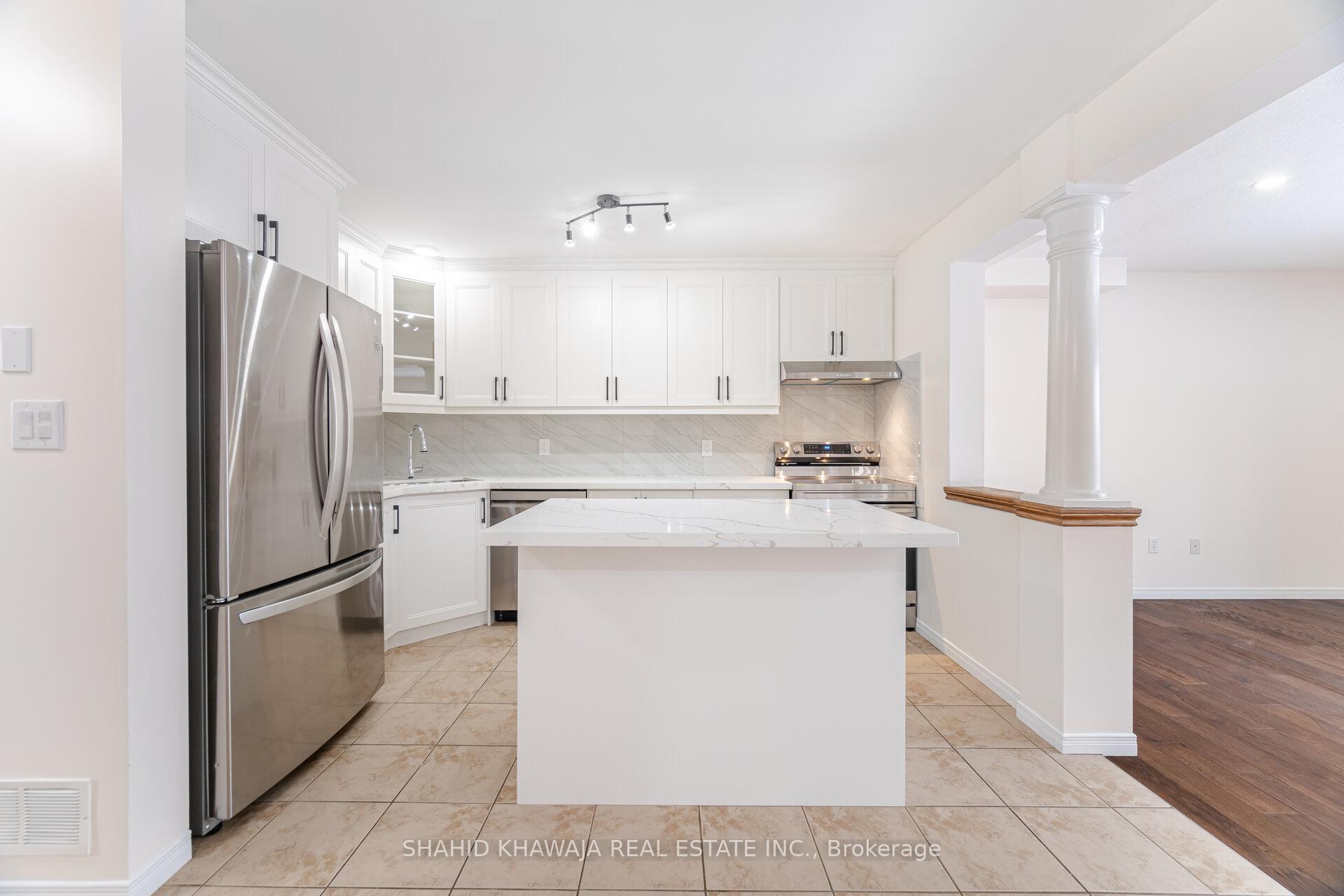 Photo 5 of 310 Briarmeadow Drive, Kitchener — HOMEH