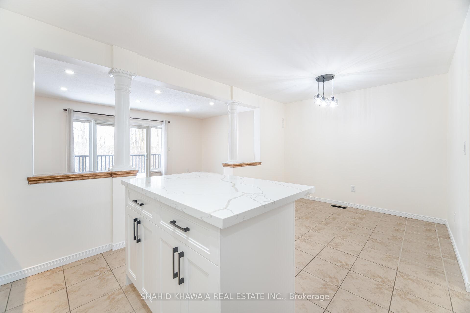 Photo 6 of 310 Briarmeadow Drive, Kitchener — HOMEH