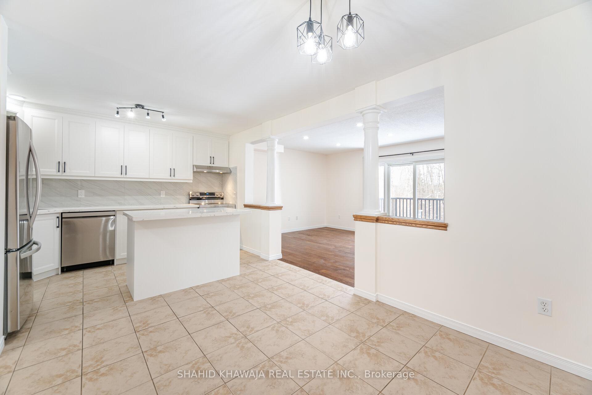 Photo 7 of 310 Briarmeadow Drive, Kitchener — HOMEH
