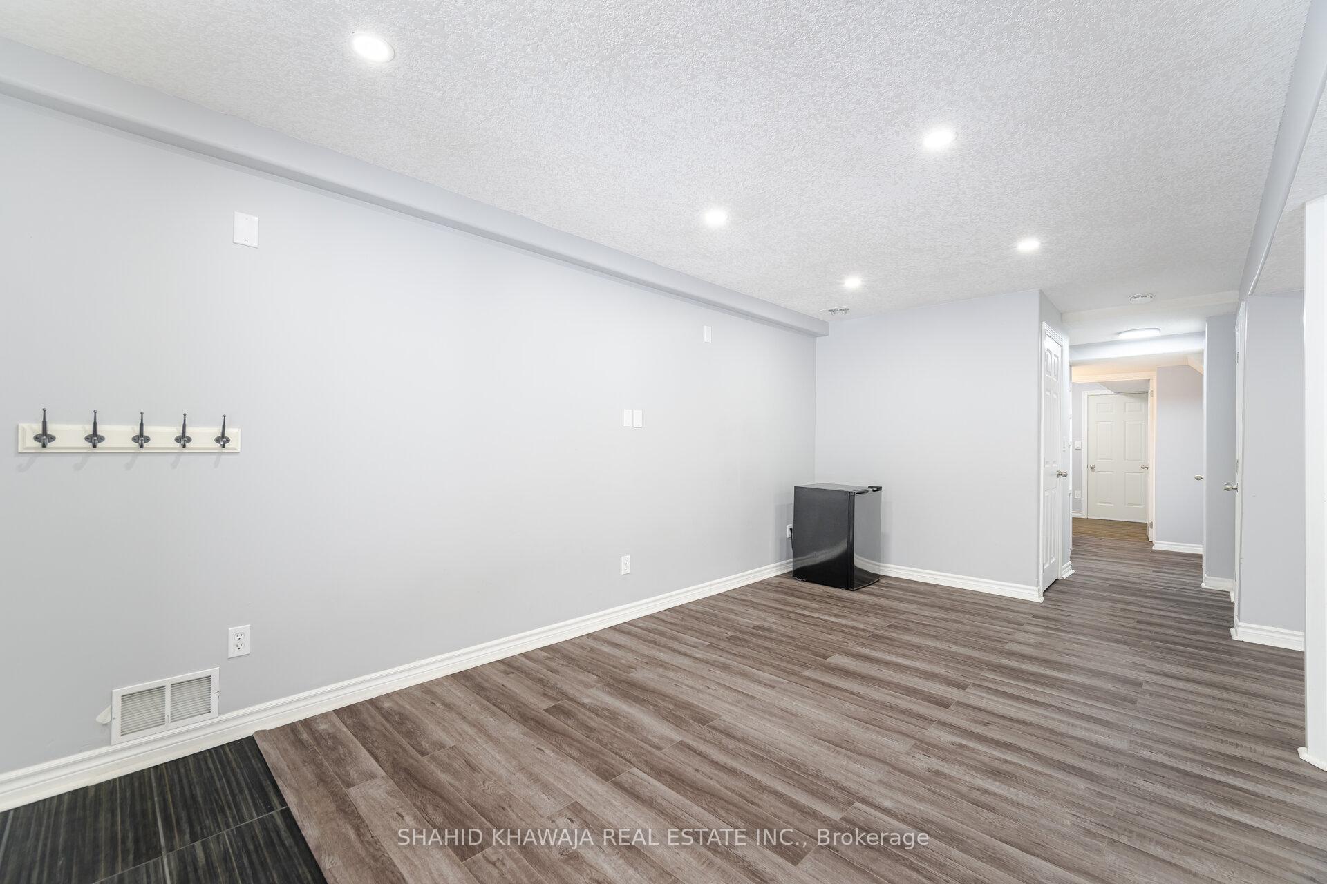 Photo 26 of 310 Briarmeadow Drive, Kitchener — HOMEH