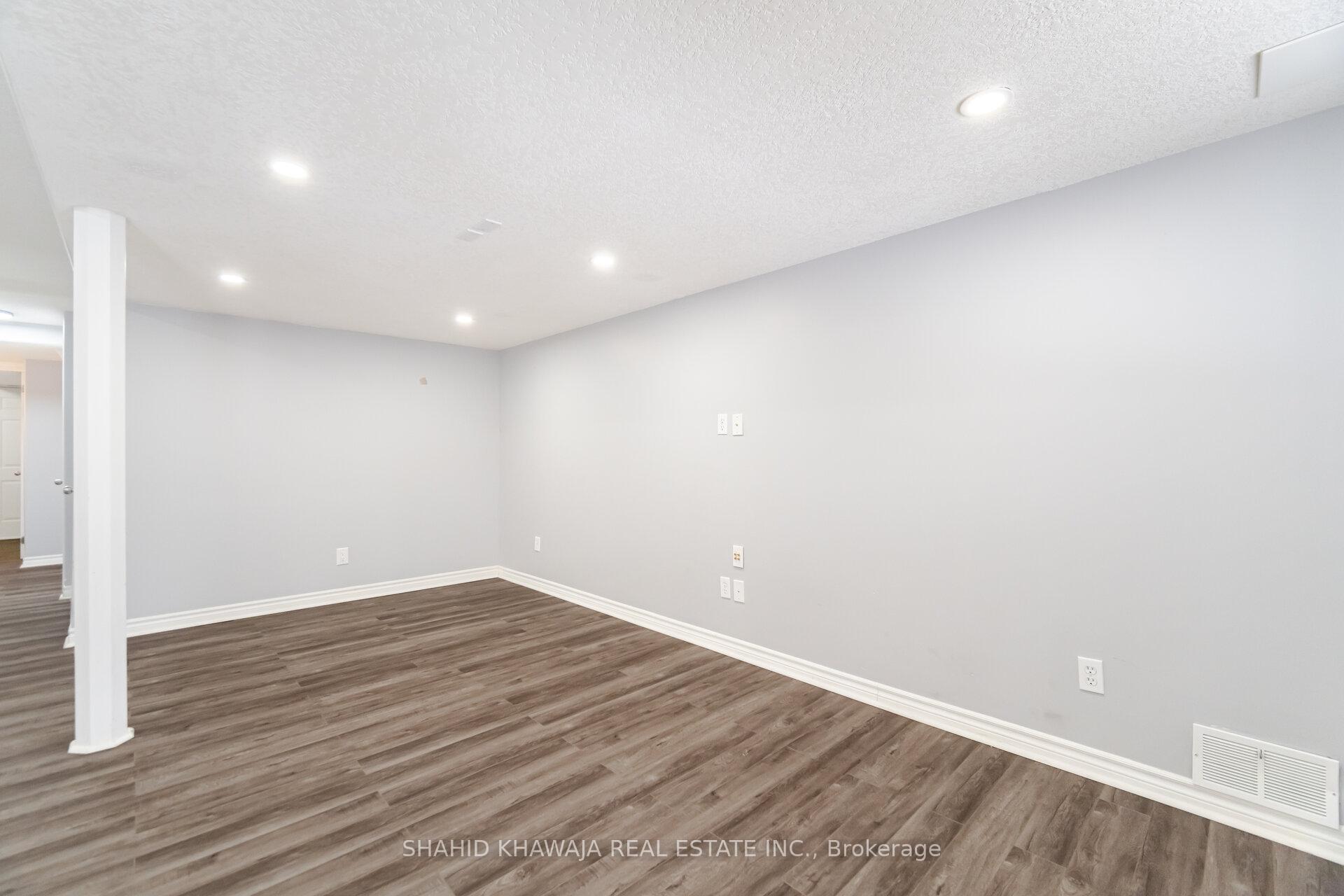 Photo 30 of 310 Briarmeadow Drive, Kitchener — HOMEH