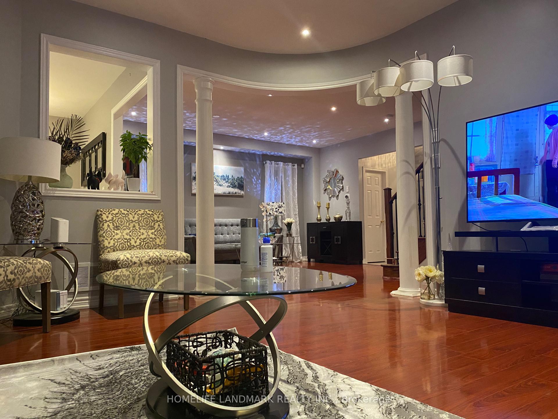 Photo 2 of Unit Main & 2nd, 80 Batchford Crescent, Markham, Box Grove — HOMEH