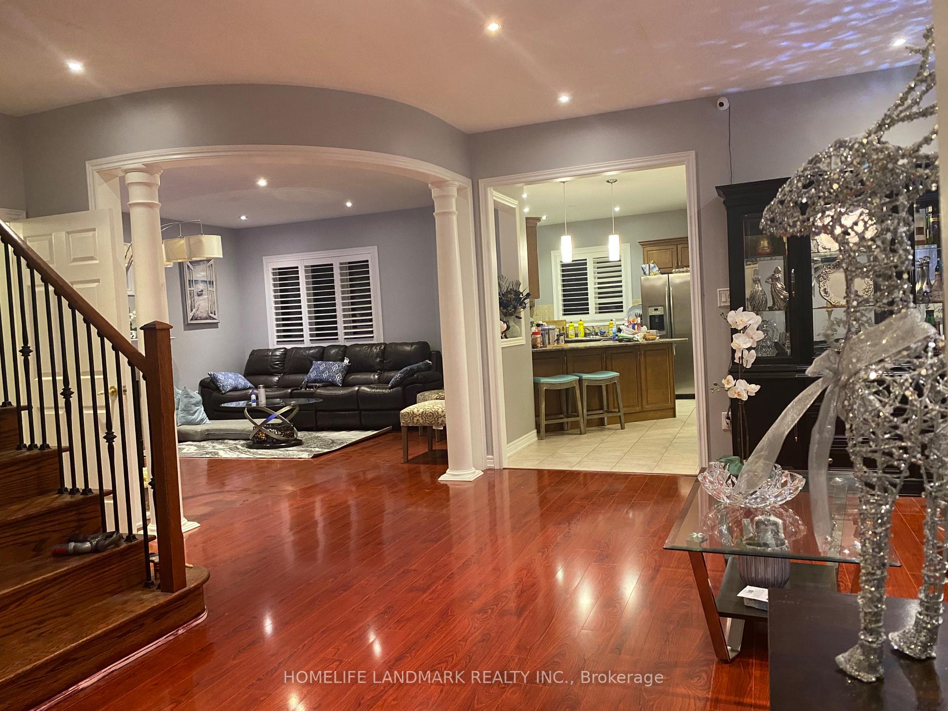 Photo 6 of Unit Main & 2nd, 80 Batchford Crescent, Markham, Box Grove — HOMEH