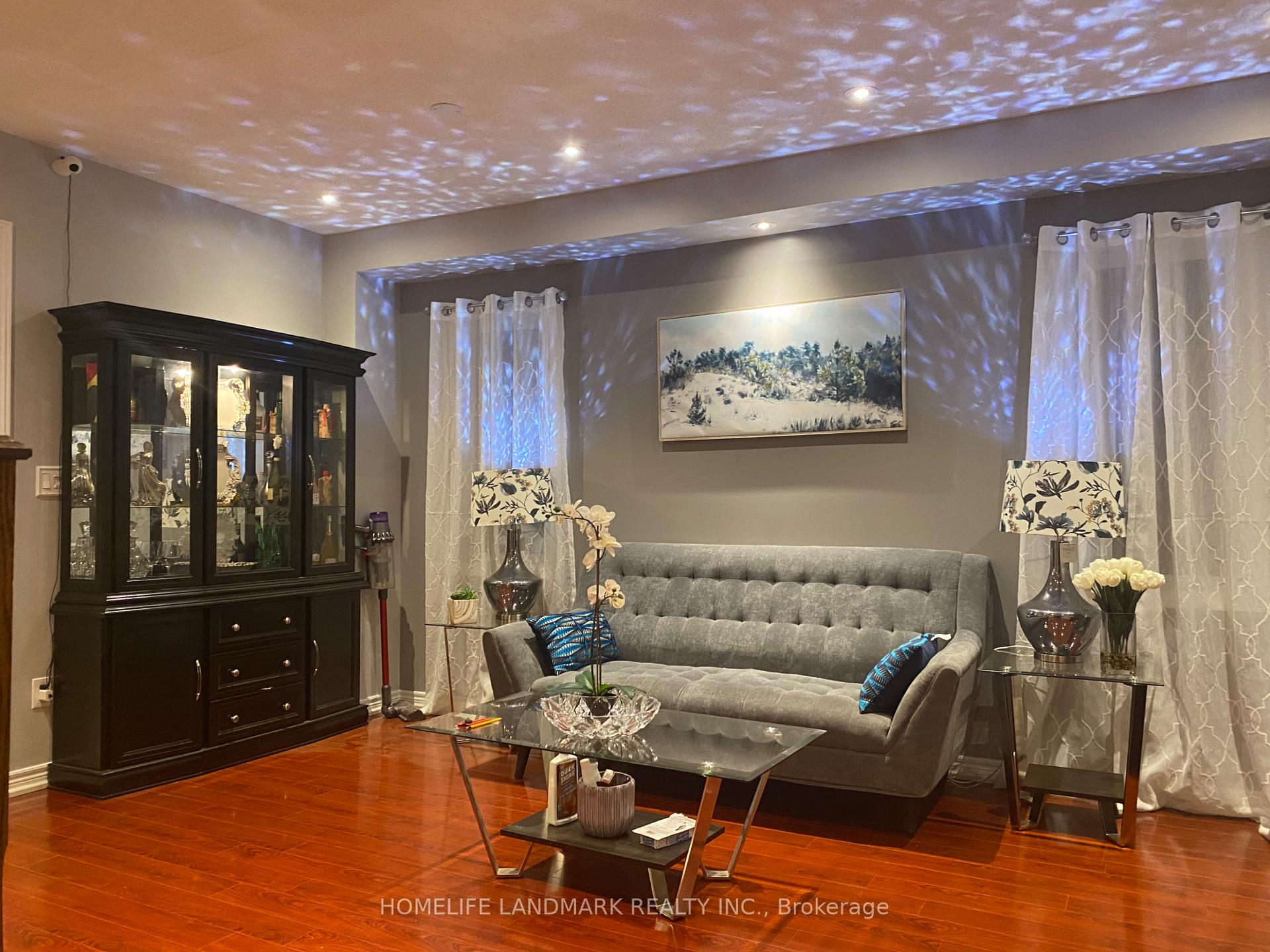 Photo 8 of Unit Main & 2nd, 80 Batchford Crescent, Markham, Box Grove — HOMEH