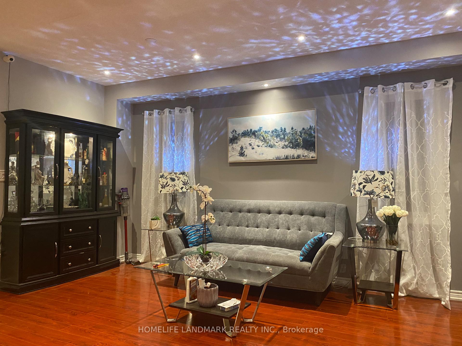 Photo 10 of Unit Main & 2nd, 80 Batchford Crescent, Markham, Box Grove — HOMEH