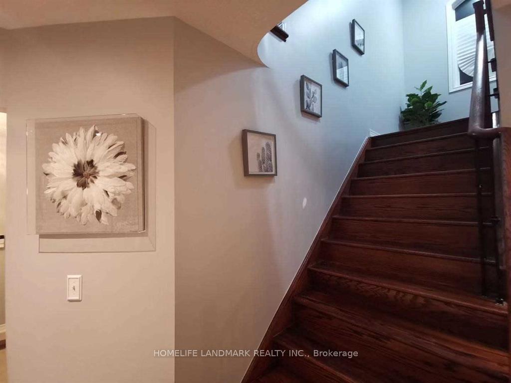 Photo 14 of Unit Main & 2nd, 80 Batchford Crescent, Markham, Box Grove — HOMEH