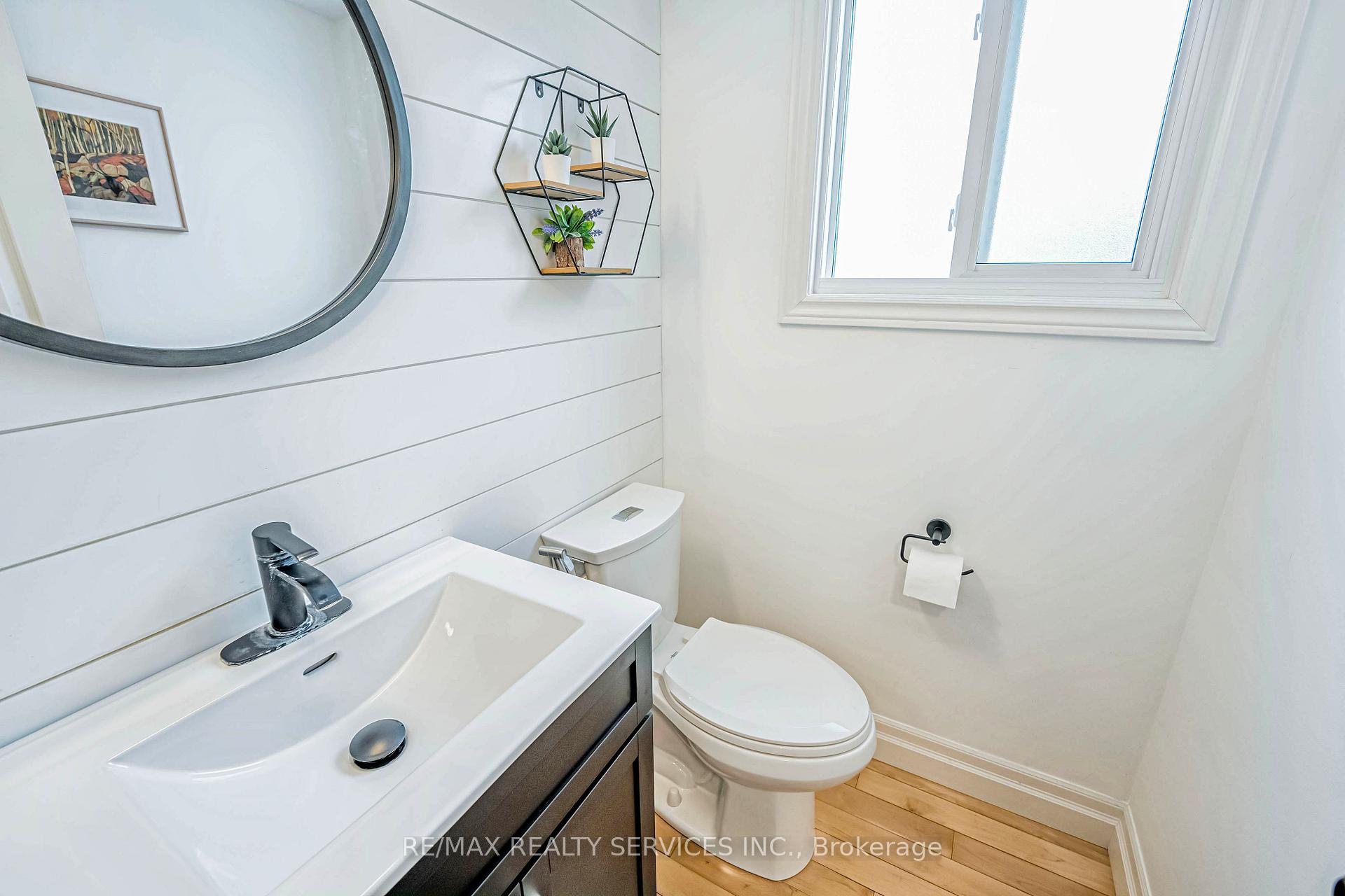 Photo 19 of 385 Driftwood Drive, Kitchener — HOMEH