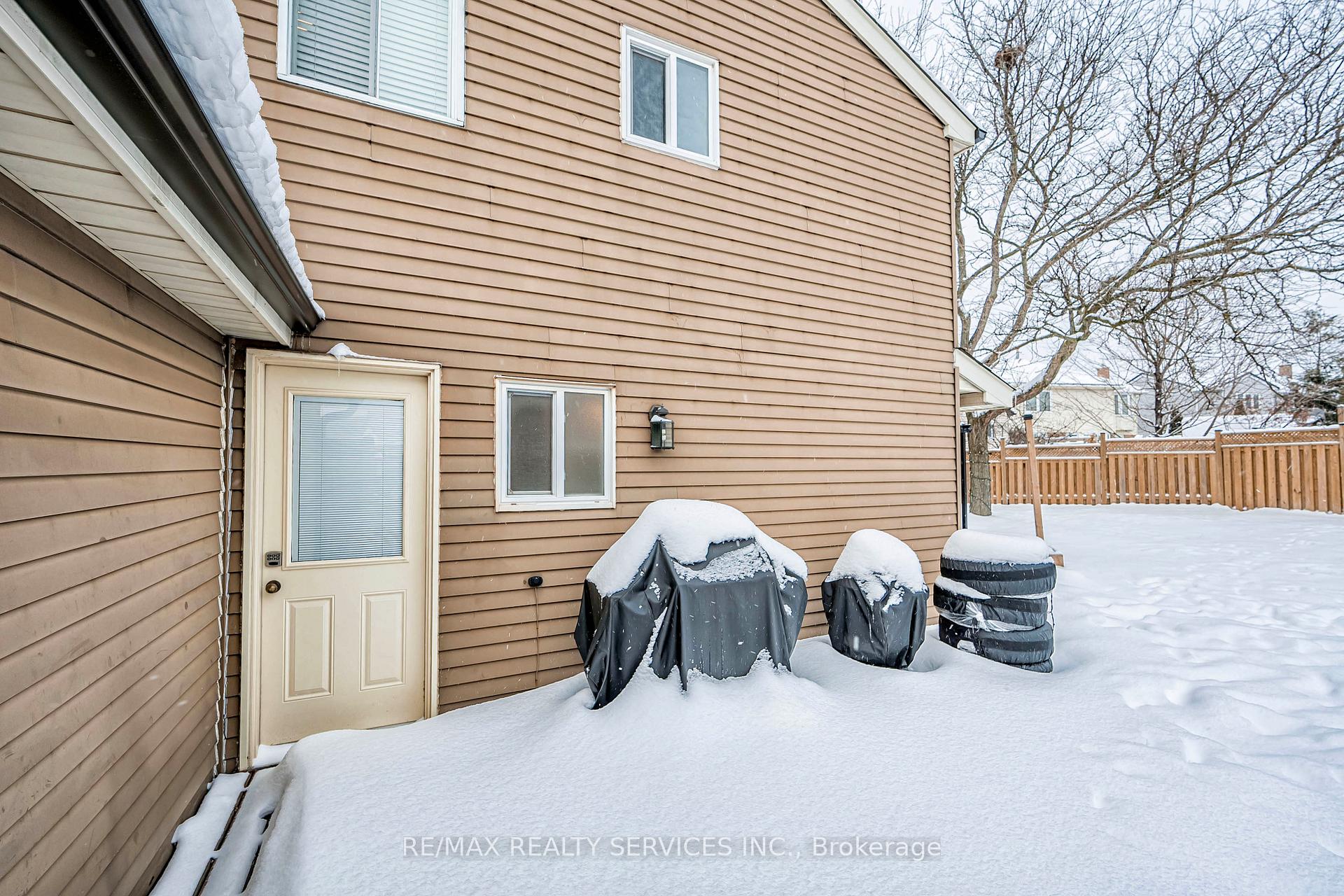 Photo 30 of 385 Driftwood Drive, Kitchener — HOMEH