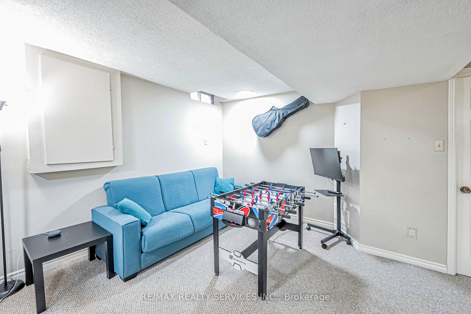 Photo 33 of 385 Driftwood Drive, Kitchener — HOMEH