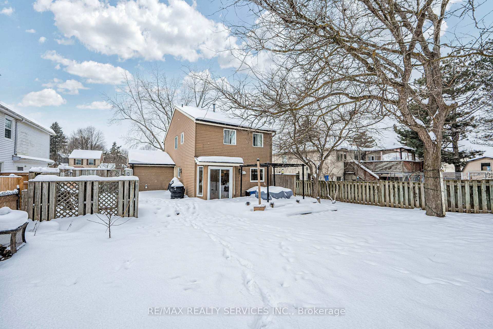 Photo 38 of 385 Driftwood Drive, Kitchener — HOMEH
