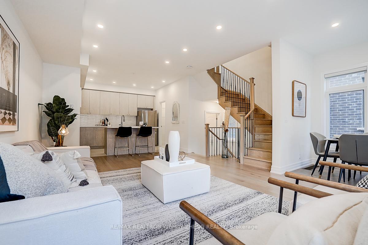 Photo 9 of 22 Herman Gilroy Lane, Markham, Angus Glen — HOMEH