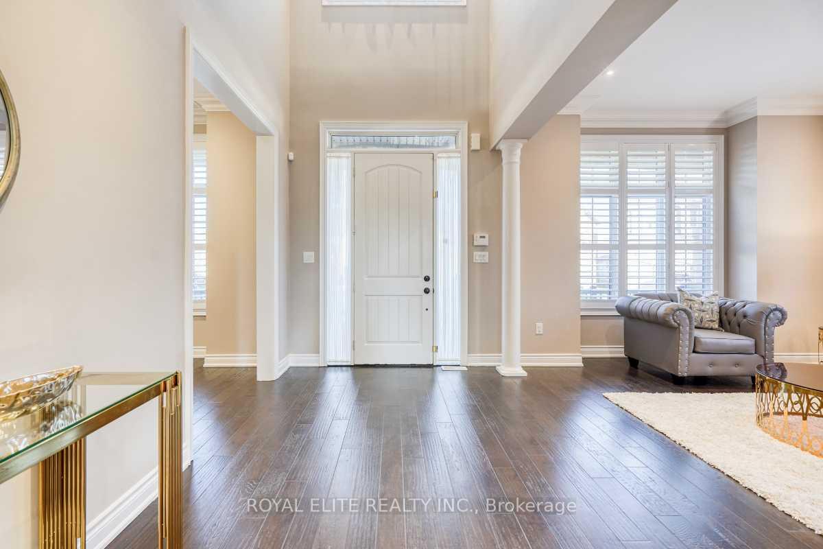 Photo 2 of 16 Berkshire Crescent, Markham, Angus Glen — HOMEH