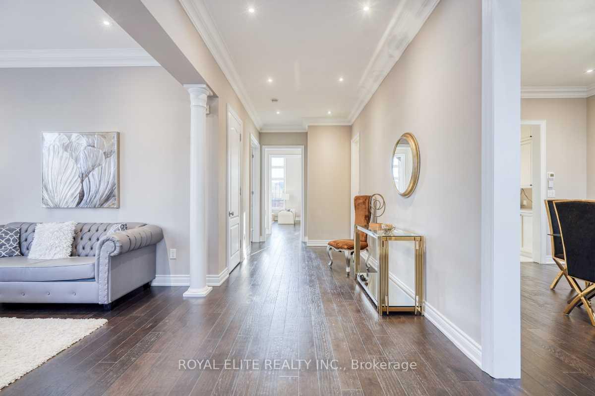 Photo 4 of 16 Berkshire Crescent, Markham, Angus Glen — HOMEH