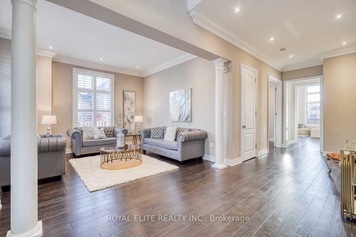 Photo 5 of 16 Berkshire Crescent, Markham, Angus Glen — HOMEH