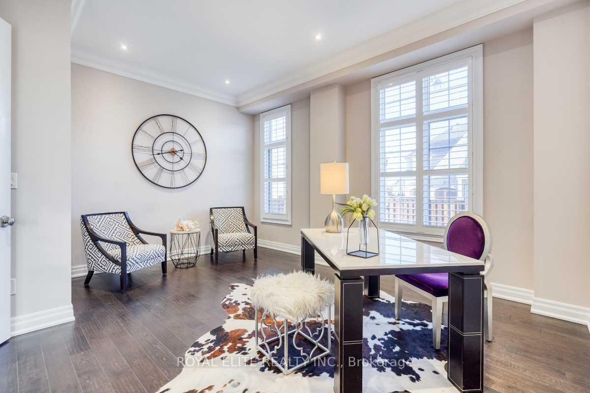 Photo 11 of 16 Berkshire Crescent, Markham, Angus Glen — HOMEH