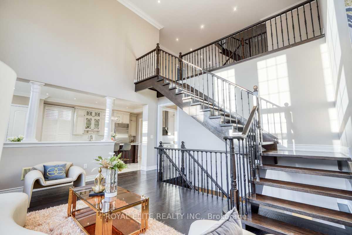 Photo 15 of 16 Berkshire Crescent, Markham, Angus Glen — HOMEH