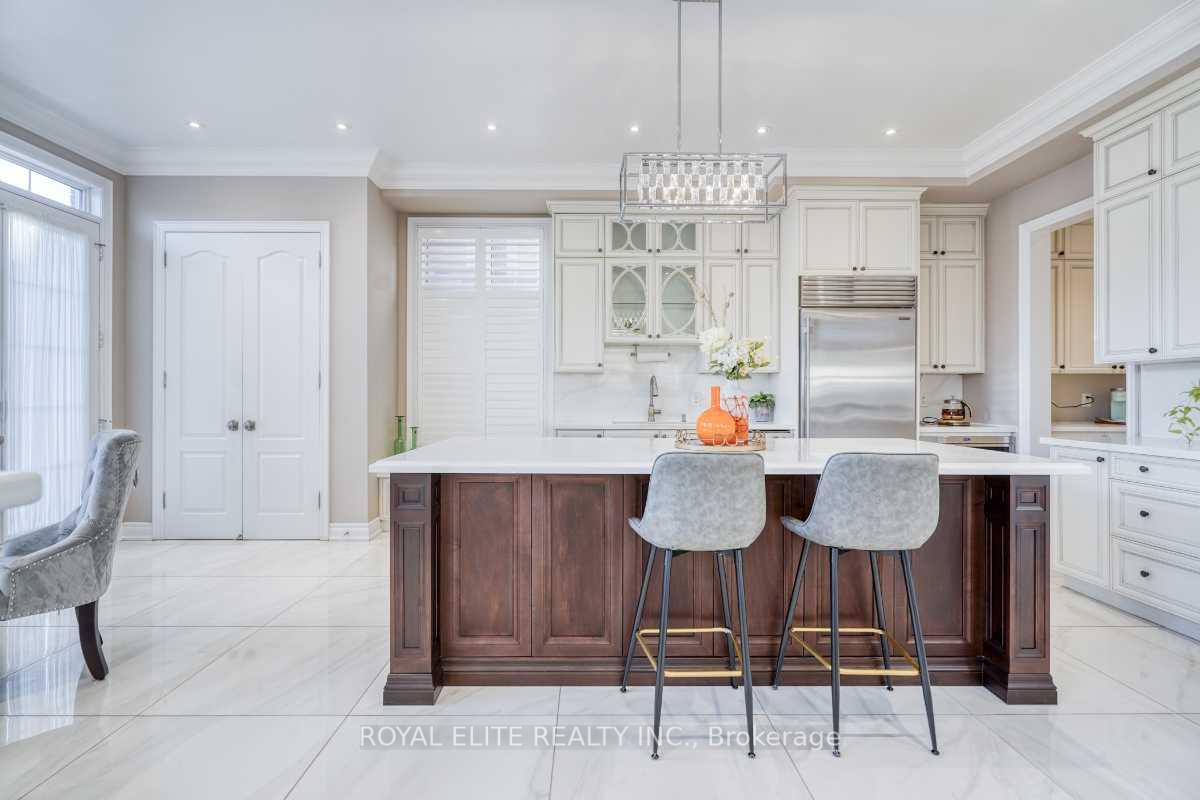 Photo 18 of 16 Berkshire Crescent, Markham, Angus Glen — HOMEH