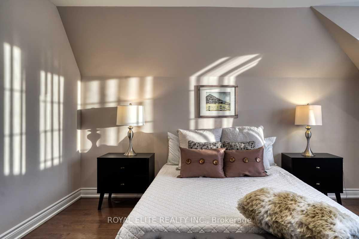 Photo 32 of 16 Berkshire Crescent, Markham, Angus Glen — HOMEH