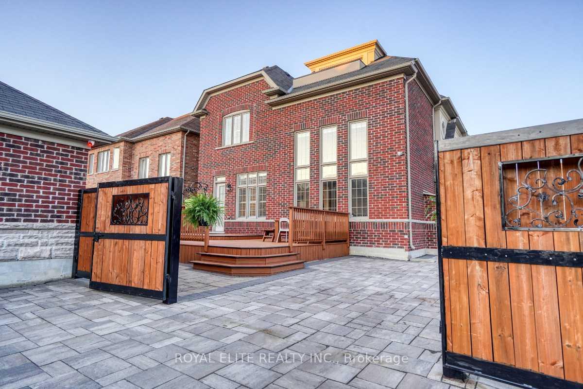 Photo 41 of 16 Berkshire Crescent, Markham, Angus Glen — HOMEH