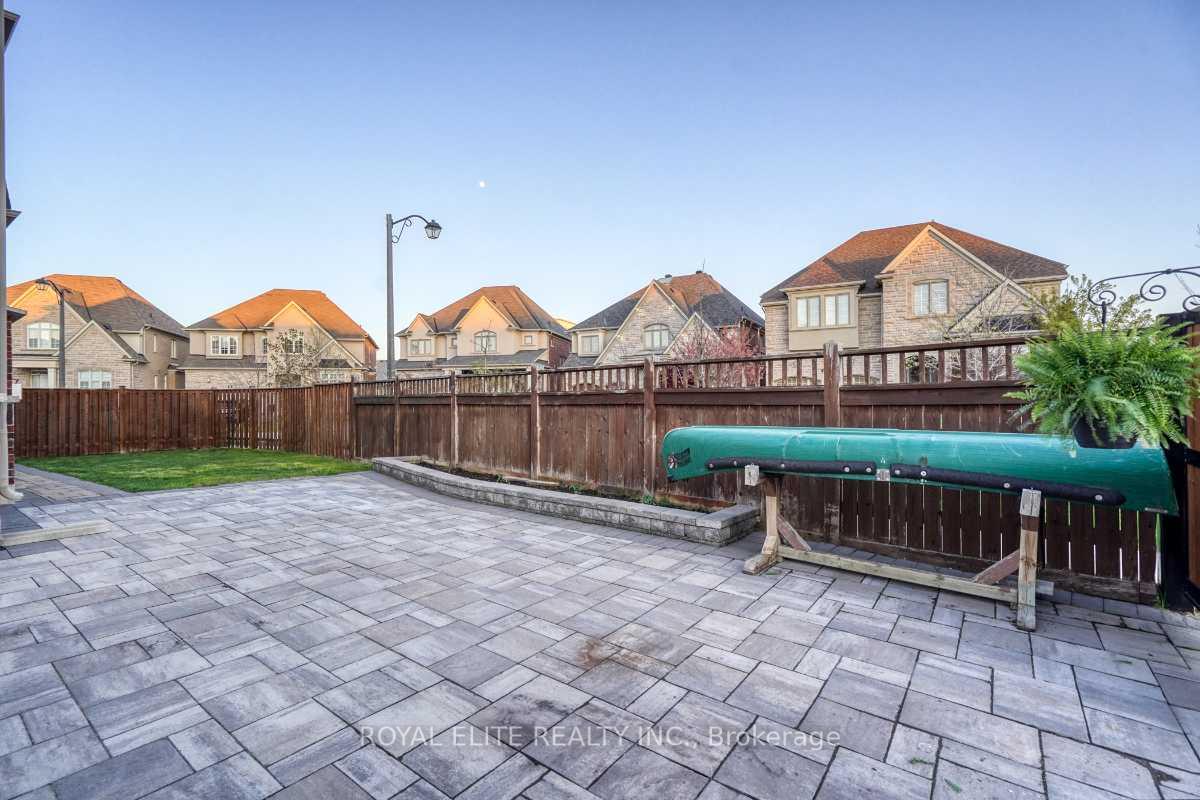 Photo 42 of 16 Berkshire Crescent, Markham, Angus Glen — HOMEH