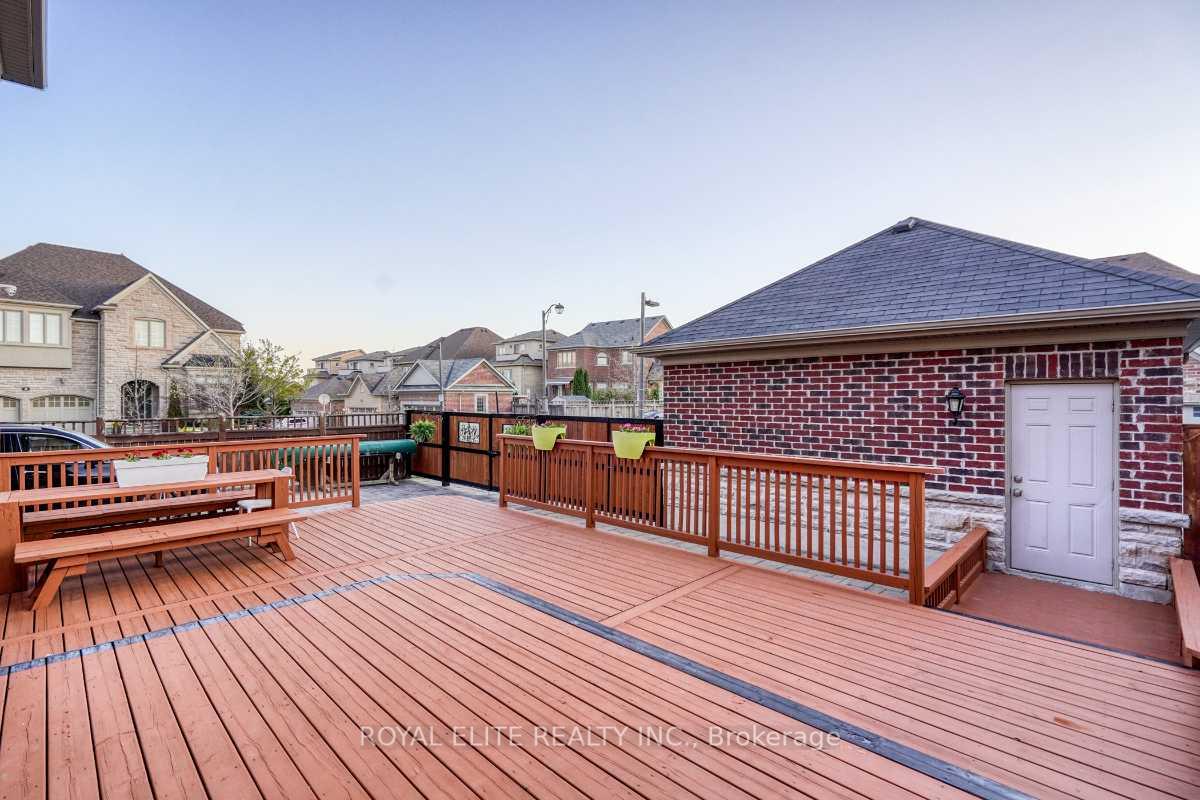 Photo 45 of 16 Berkshire Crescent, Markham, Angus Glen — HOMEH