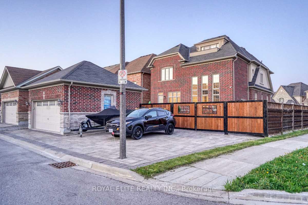 Photo 46 of 16 Berkshire Crescent, Markham, Angus Glen — HOMEH