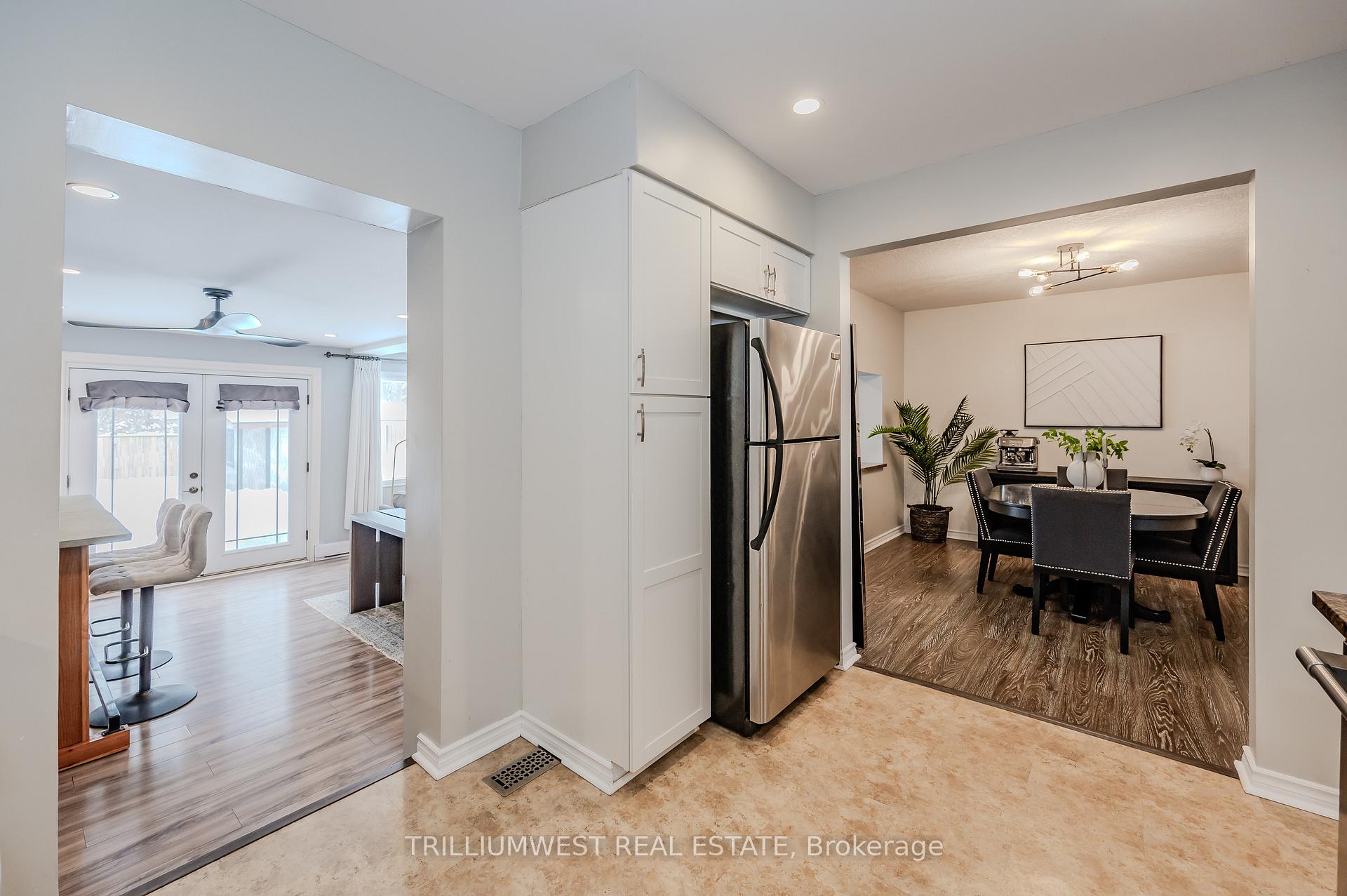 Photo 11 of 1139 Queens Boulevard, Kitchener — HOMEH