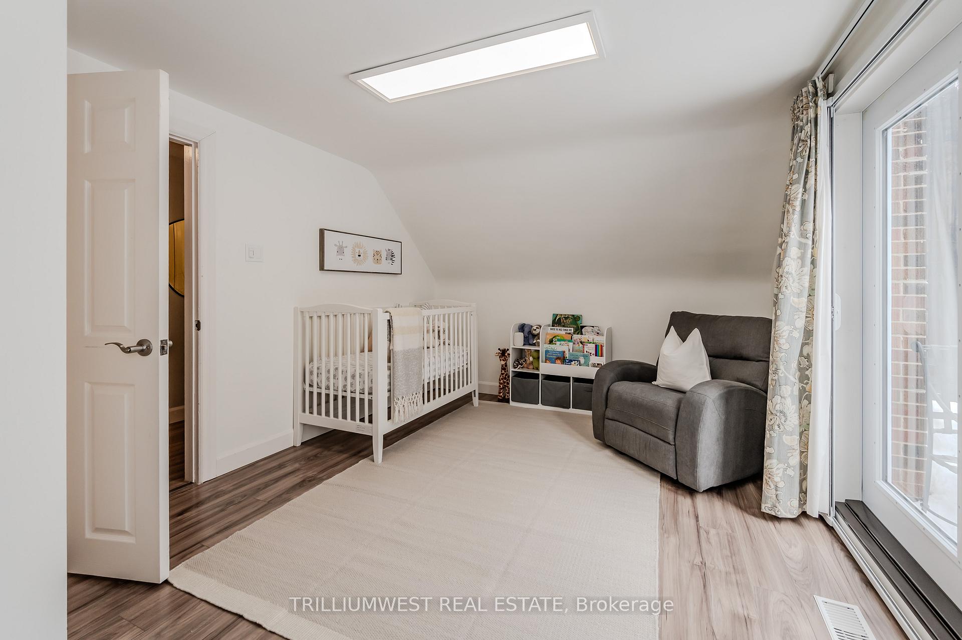 Photo 24 of 1139 Queens Boulevard, Kitchener — HOMEH