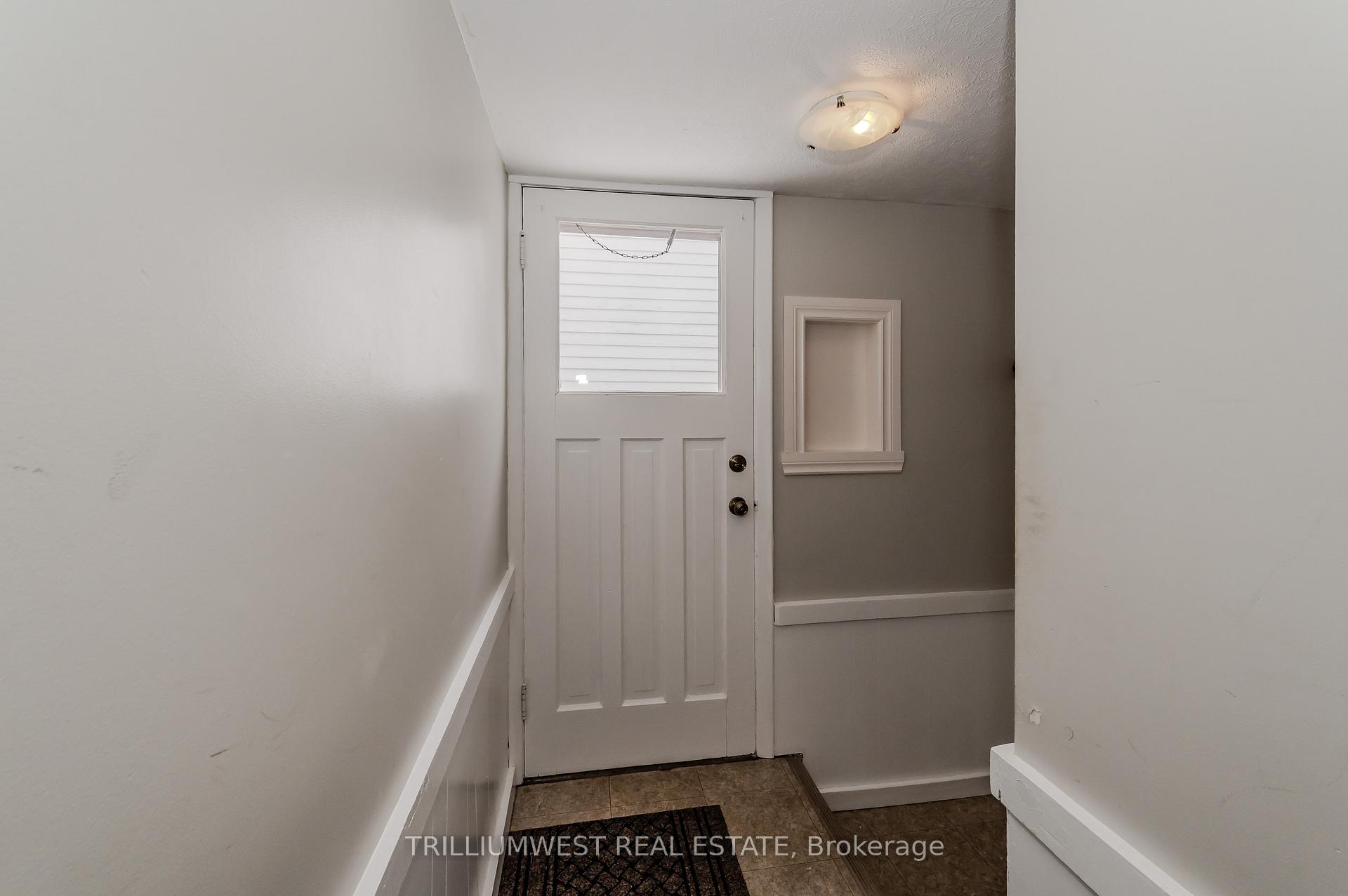 Photo 26 of 1139 Queens Boulevard, Kitchener — HOMEH