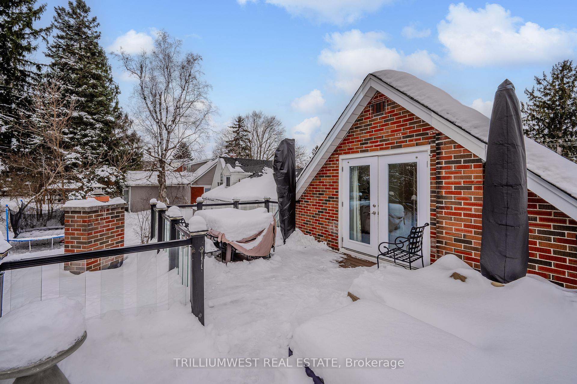 Photo 30 of 1139 Queens Boulevard, Kitchener — HOMEH