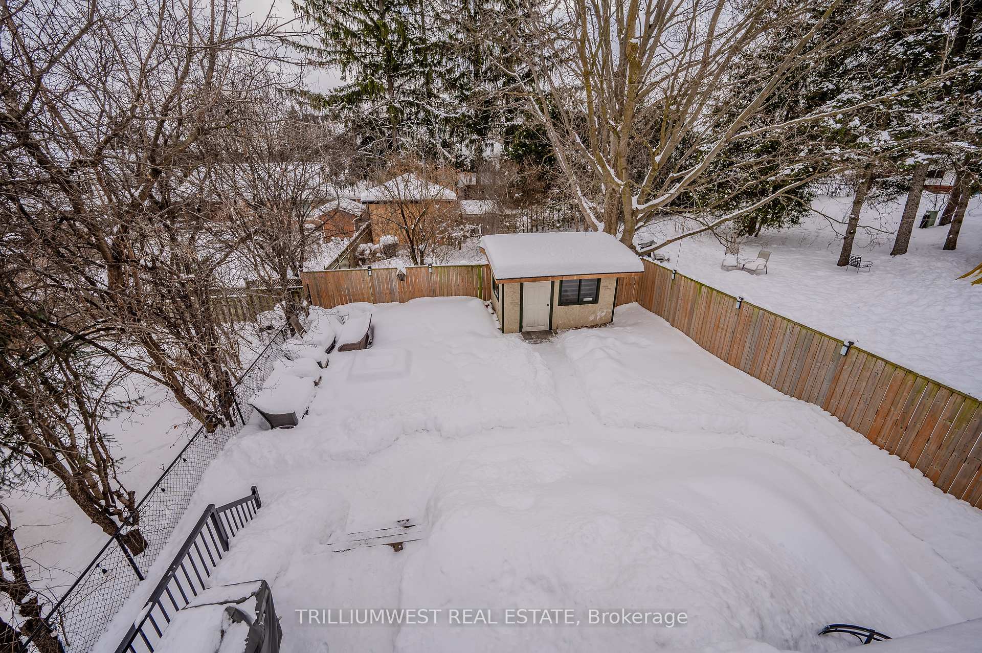 Photo 31 of 1139 Queens Boulevard, Kitchener — HOMEH