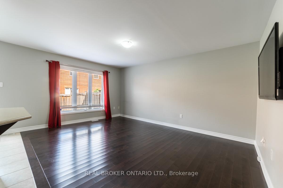 Photo 7 of 435 Cavanagh Lane, Milton, Willmott — HOMEH