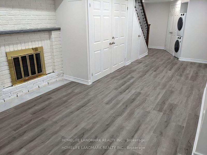 Photo 7 of 43 Sawyer Crescent, Markham, Markham Village — HOMEH