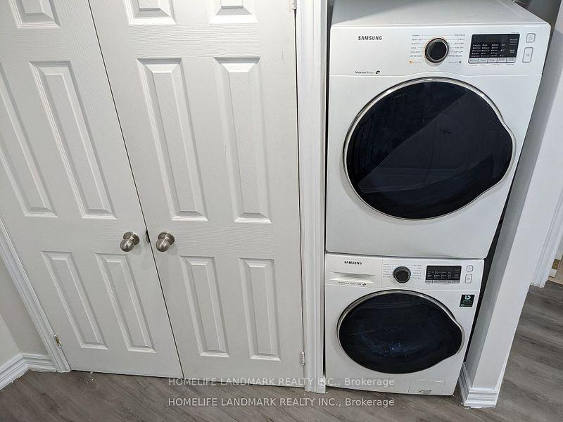 Photo 10 of 43 Sawyer Crescent, Markham, Markham Village — HOMEH