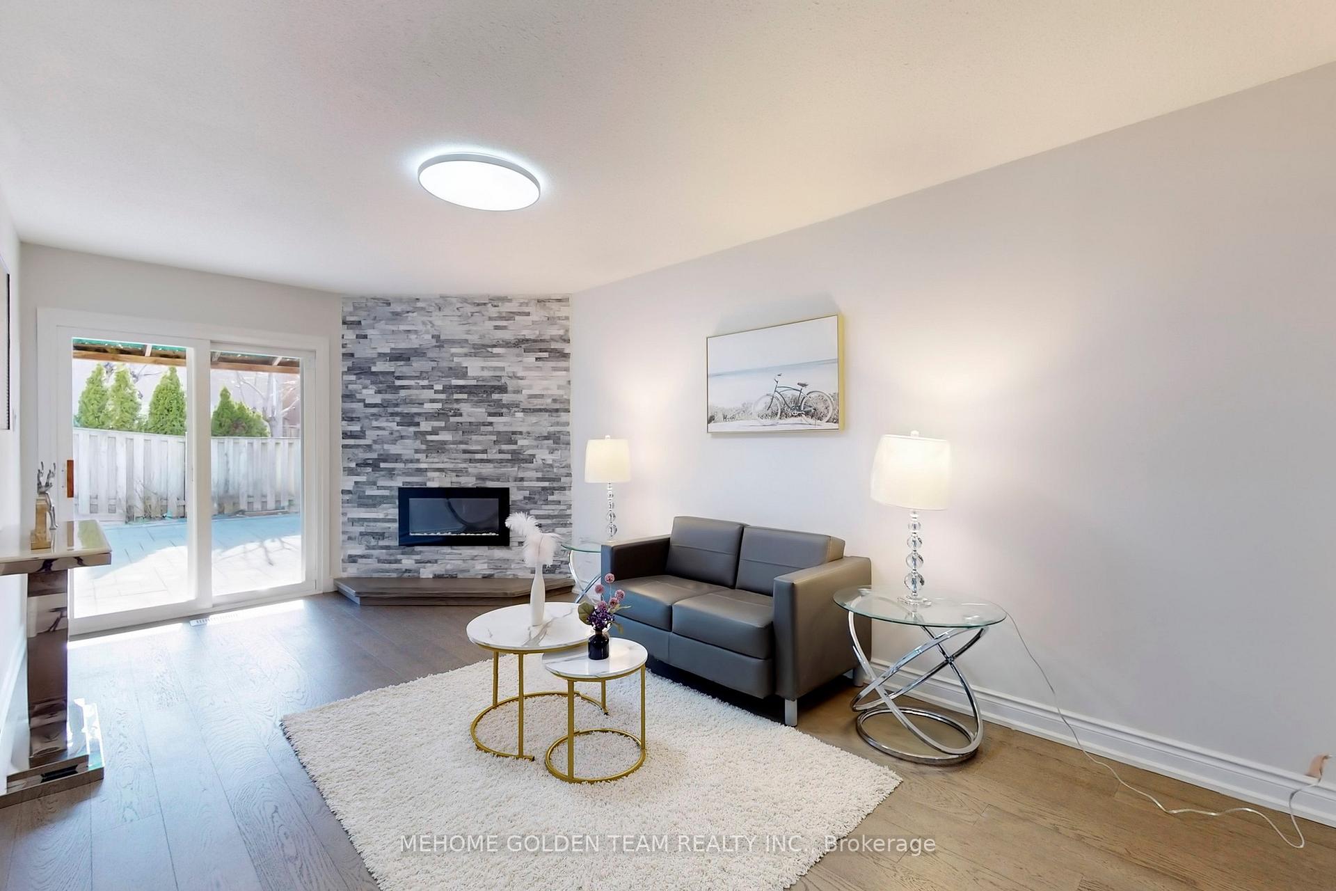 Photo 8 of 41 Beckwith Crescent, Markham, Milliken Mills East — HOMEH