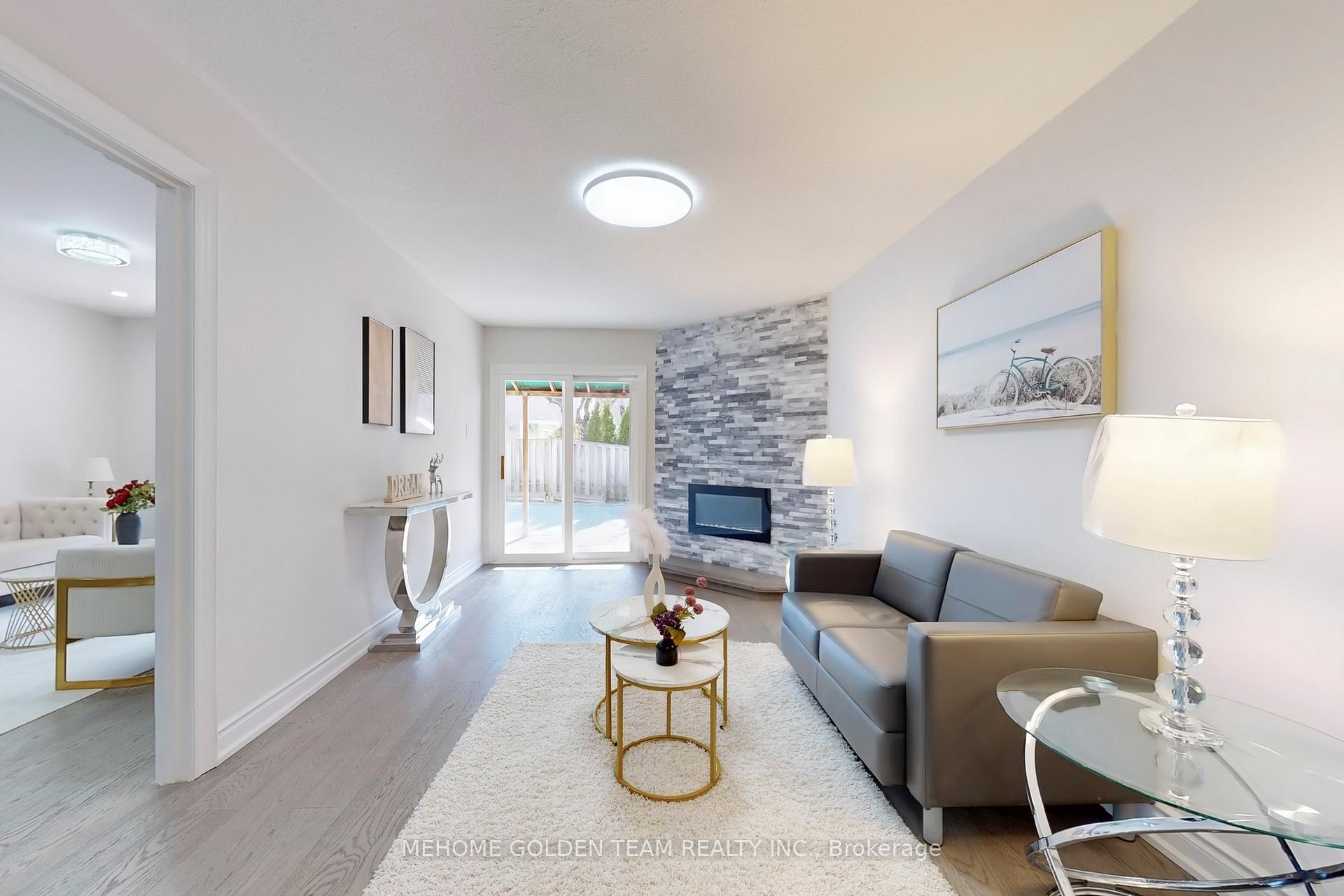 Photo 9 of 41 Beckwith Crescent, Markham, Milliken Mills East — HOMEH