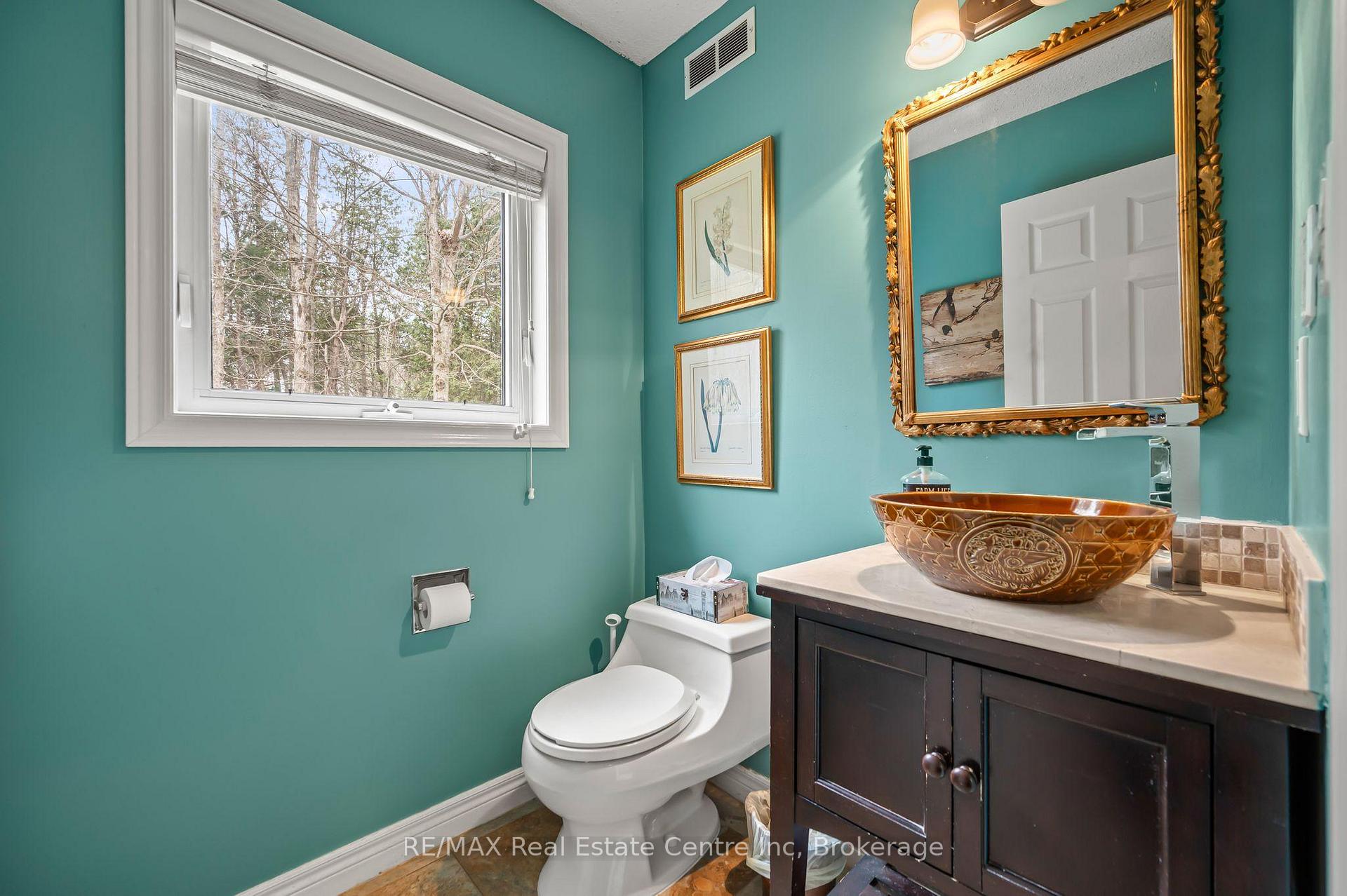 Photo 2 of 5120 Pineridge Drive, Milton, Rural Nassagaweya — HOMEH
