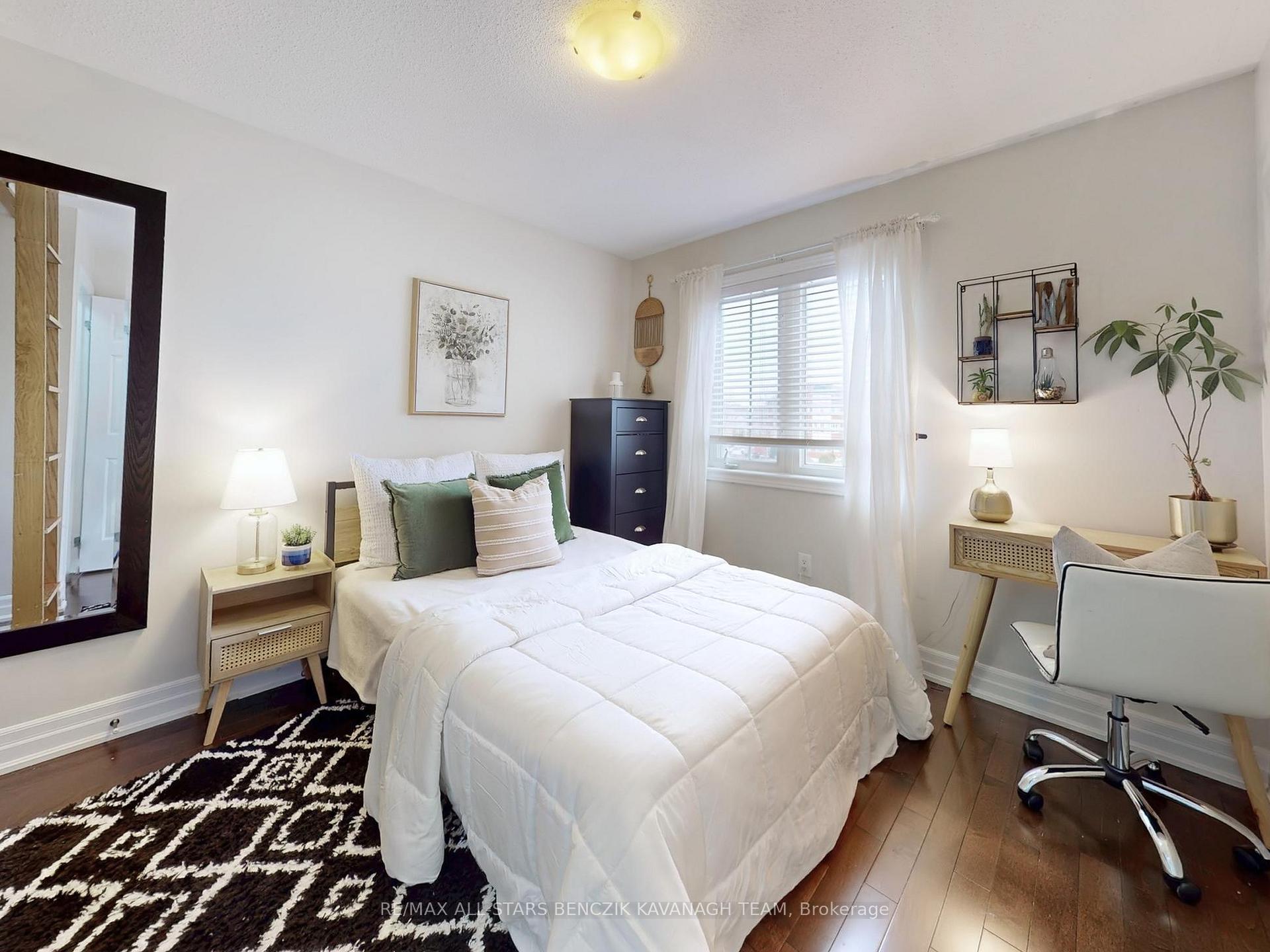 Photo 17 of 590 Country Glen Road, Markham, Cornell — HOMEH