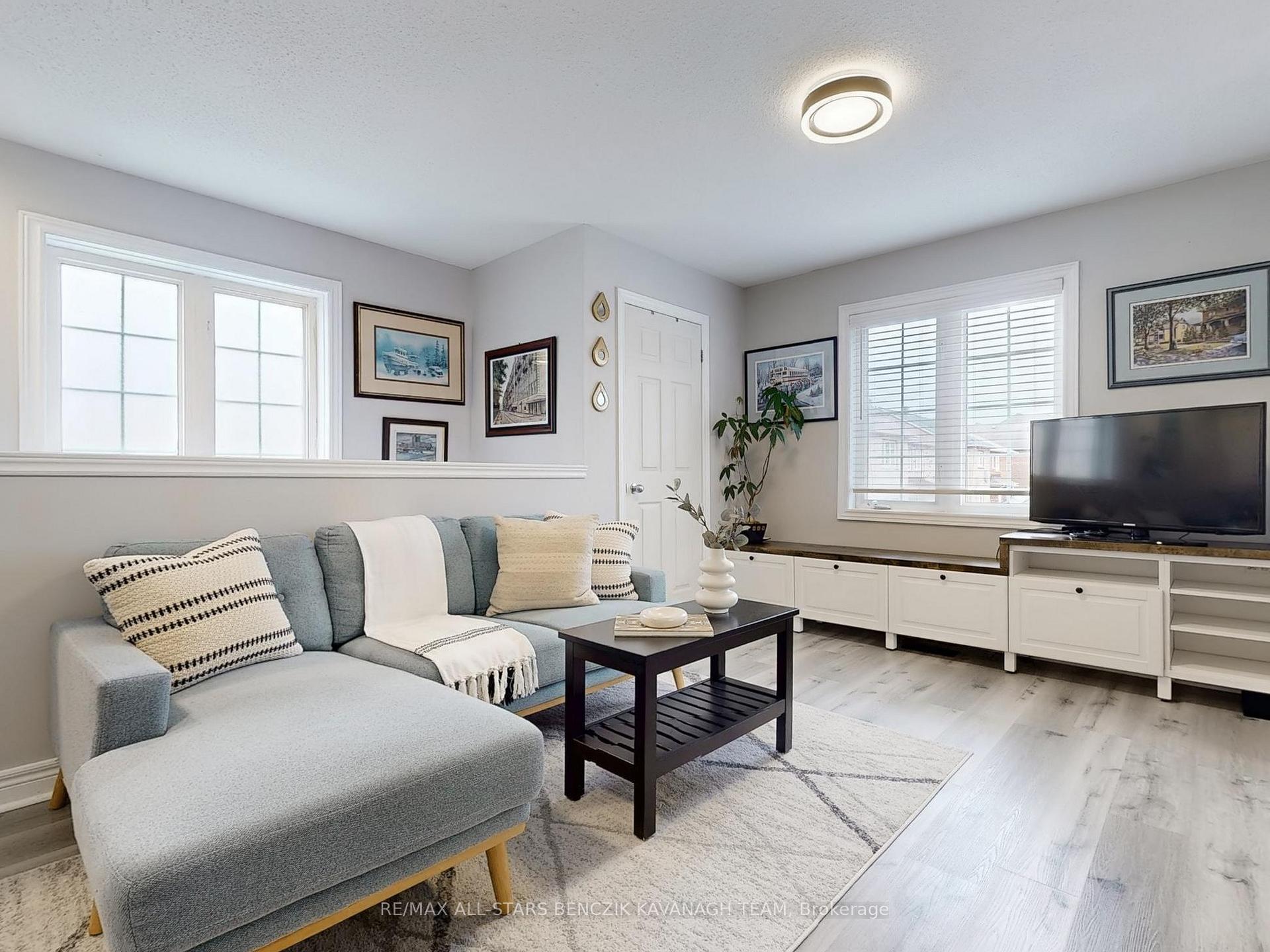 Photo 26 of 590 Country Glen Road, Markham, Cornell — HOMEH