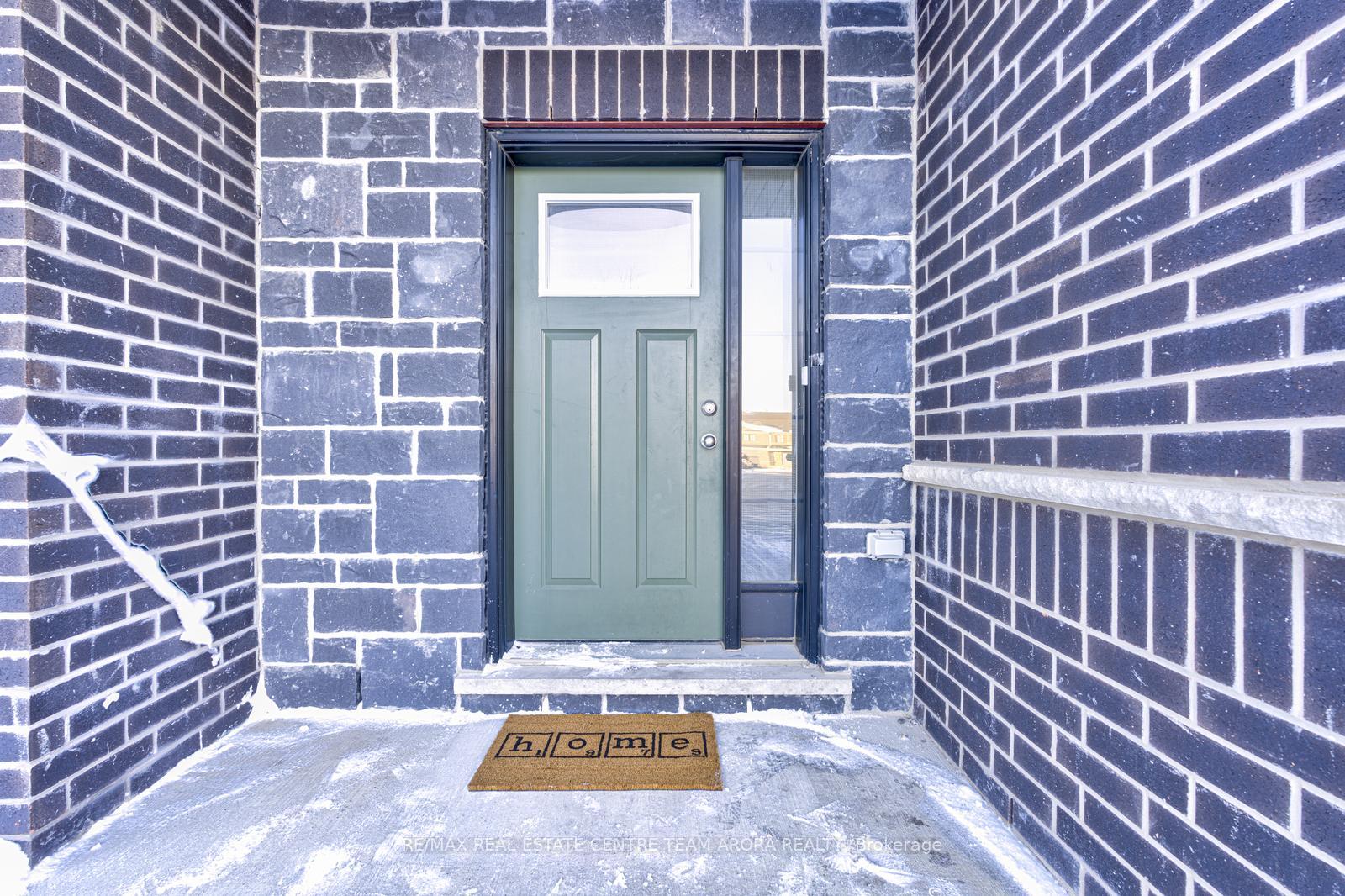 Photo 2 of 57 Woodedge Circle, Kitchener — HOMEH
