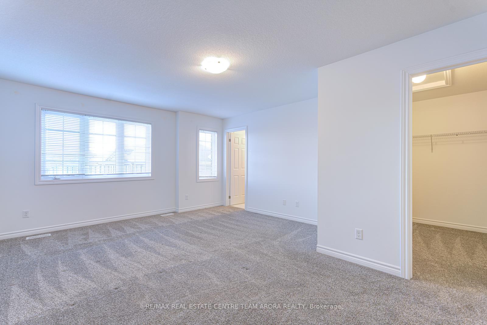 Photo 21 of 57 Woodedge Circle, Kitchener — HOMEH