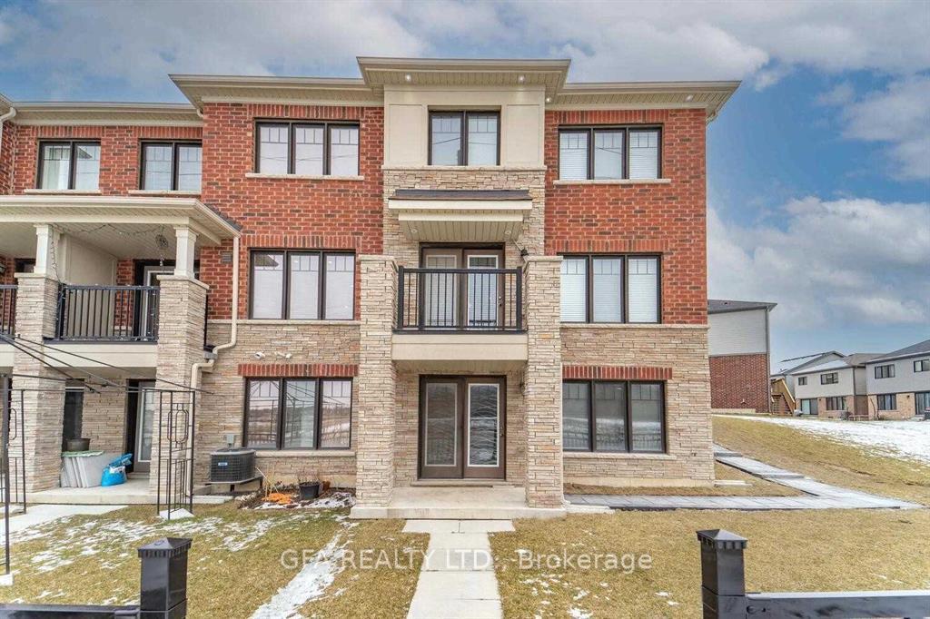 Photo 1 of 54 Pagebrook Crescent, Hamilton, Stoney Creek Mountain — HOMEH