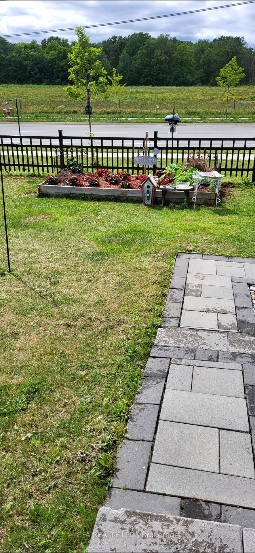 Photo 12 of 54 Pagebrook Crescent, Hamilton, Stoney Creek Mountain — HOMEH
