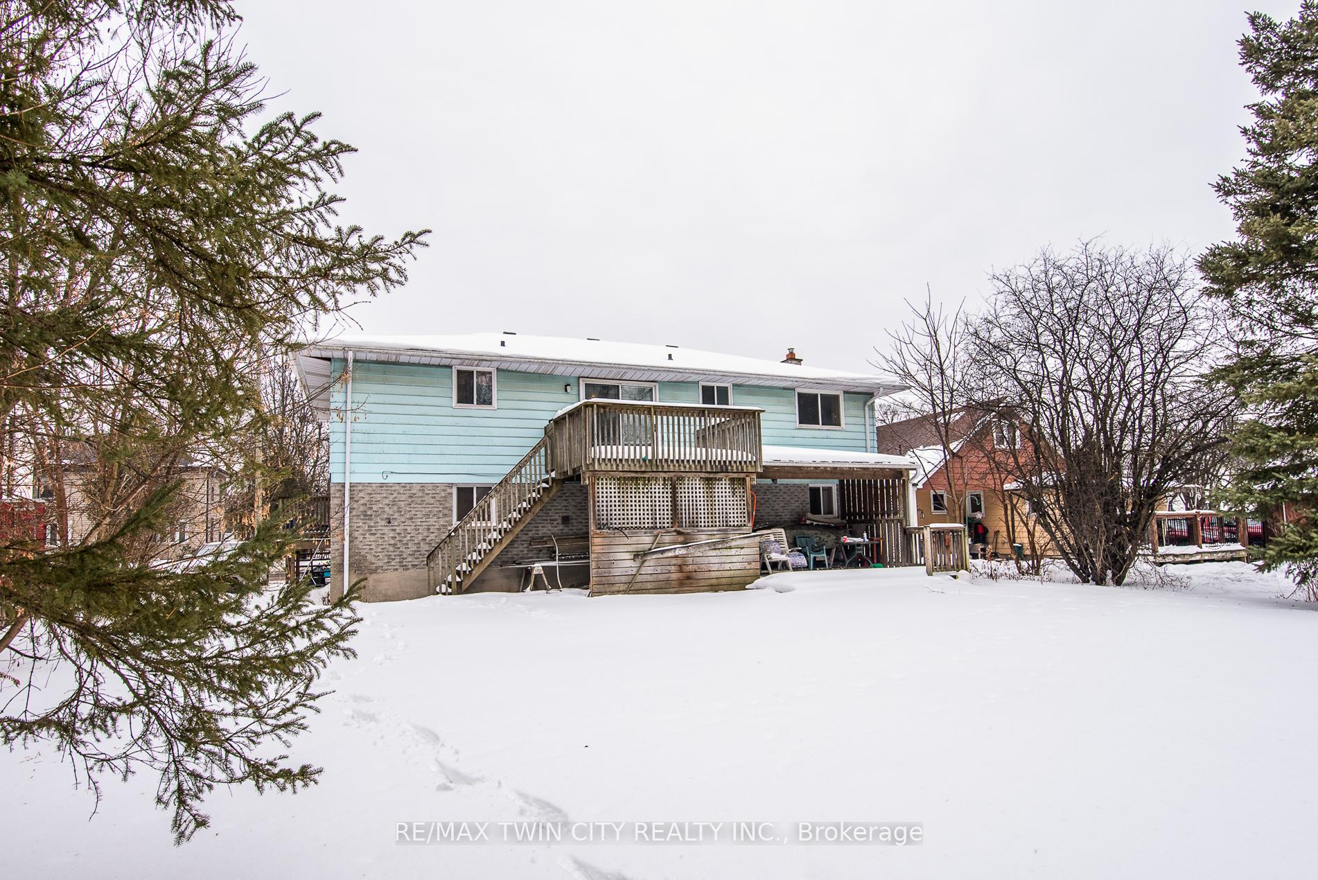 Photo 5 of 21 Bridge Street E, Kitchener — HOMEH