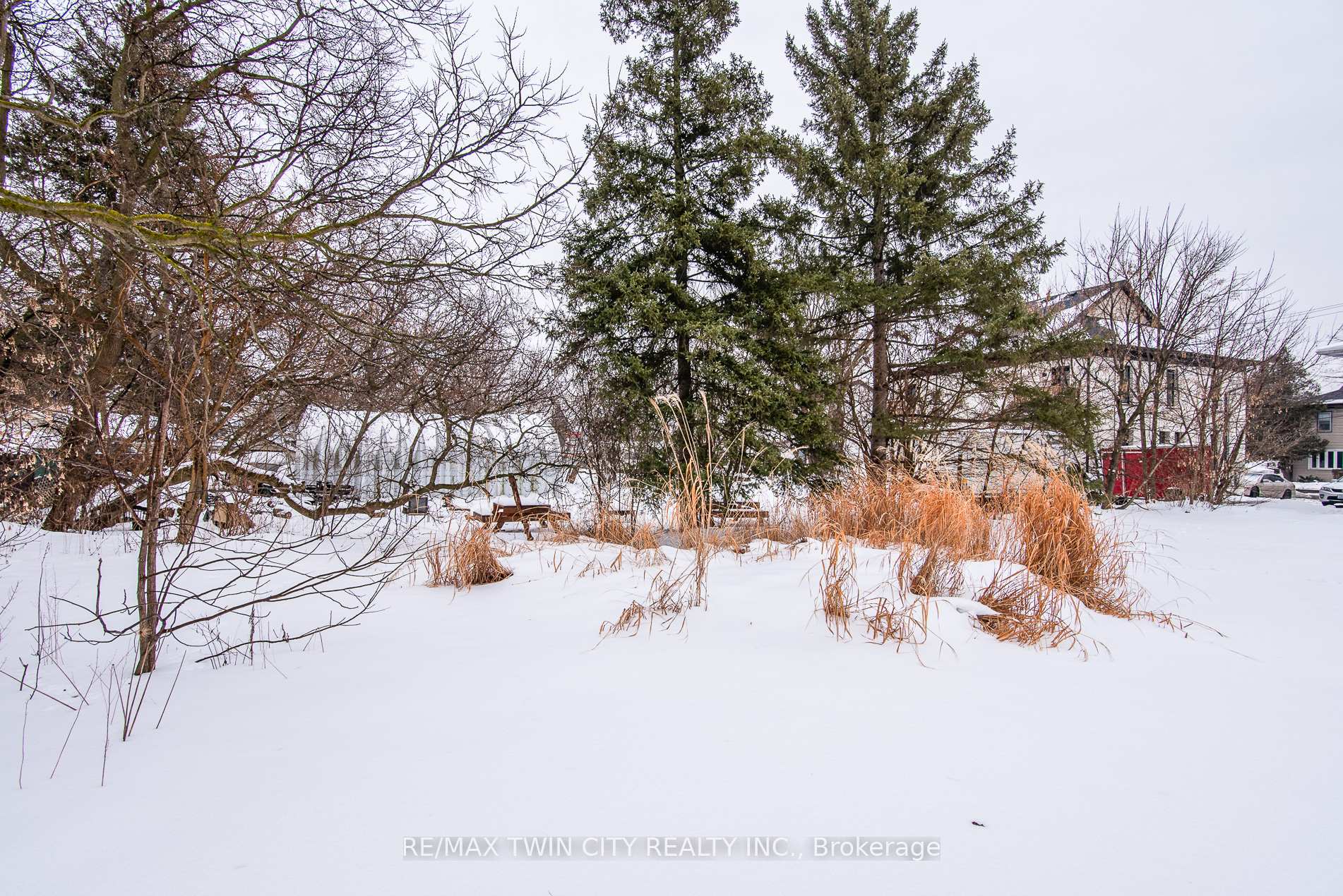 Photo 7 of 21 Bridge Street E, Kitchener — HOMEH
