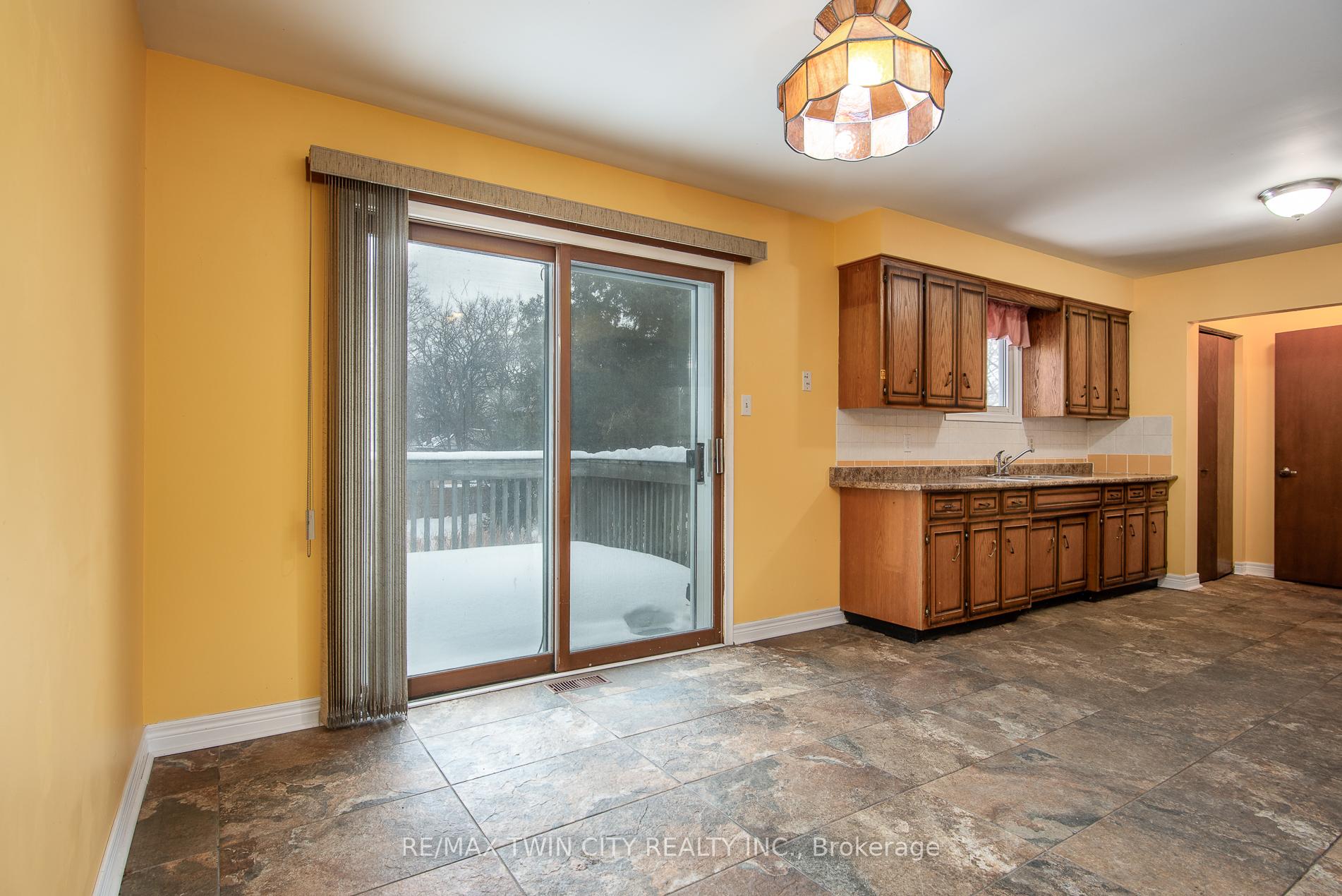 Photo 21 of 21 Bridge Street E, Kitchener — HOMEH